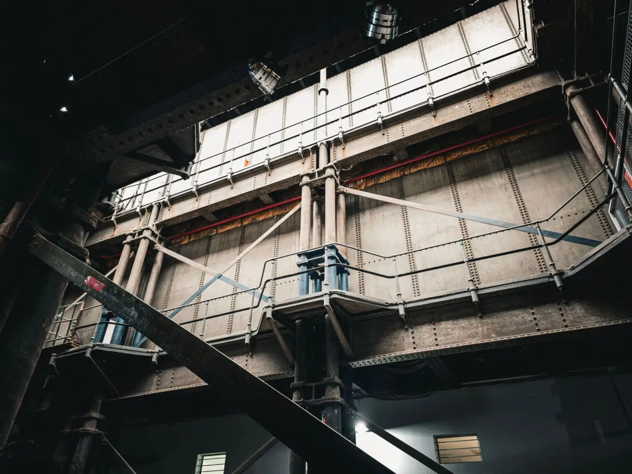 重庆新能源充电桩建设提速 直流桩与交流桩选型对比分析