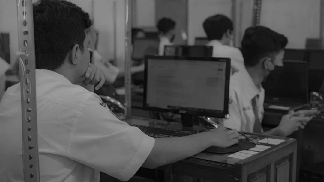 智能充电设备如何提升充电站运营效率——道之源照明技术方案分享